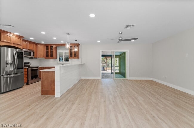 Building Photo - 54 Liberty Ln