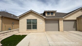 Building Photo - 2114 N Avenue L