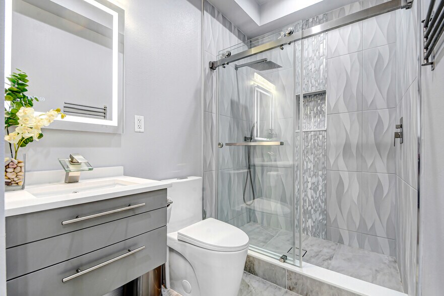 Building Photo - 1530 Crestar Ct