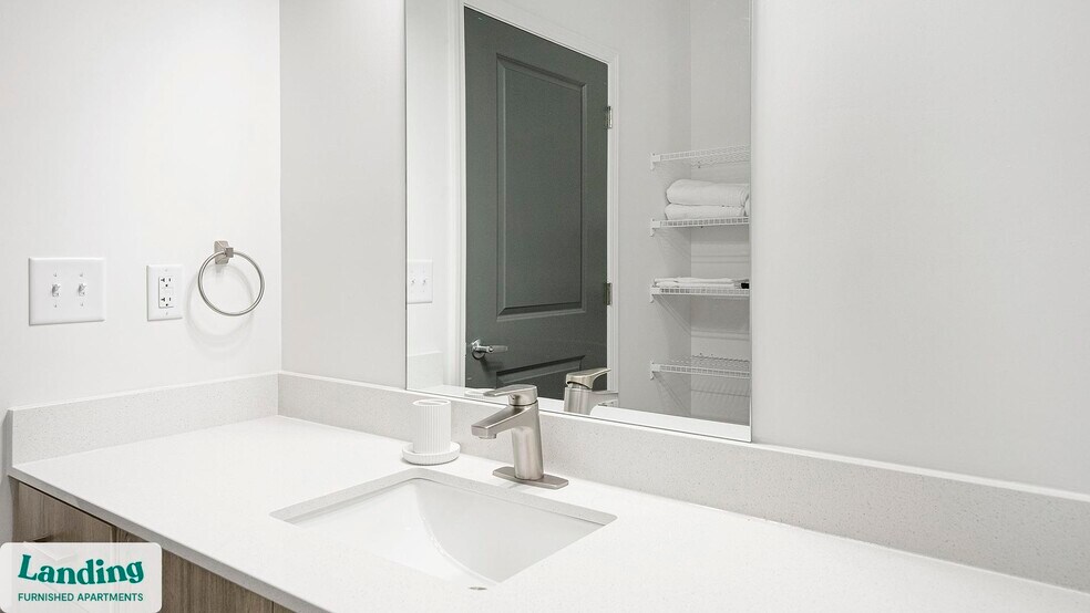 Building Photo - 2800 Milan Ct