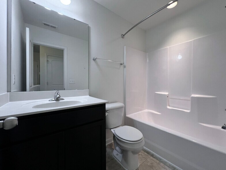 Building Photo - 9938 Sweet Basil Dr