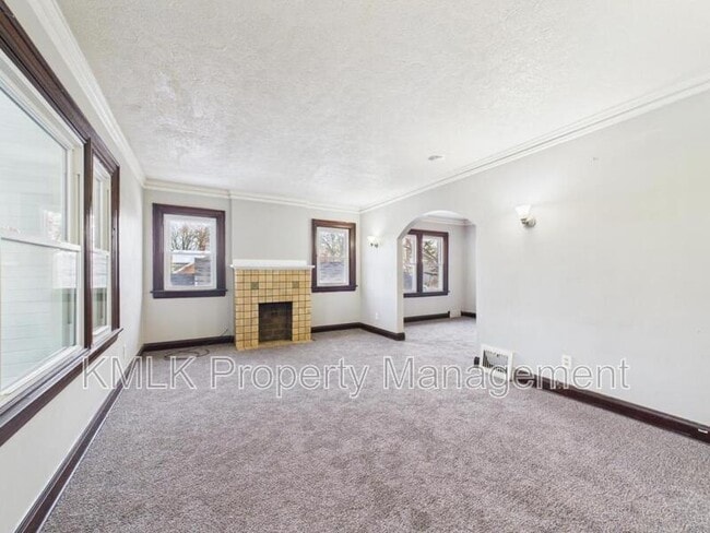 Building Photo - 918 Peckham St