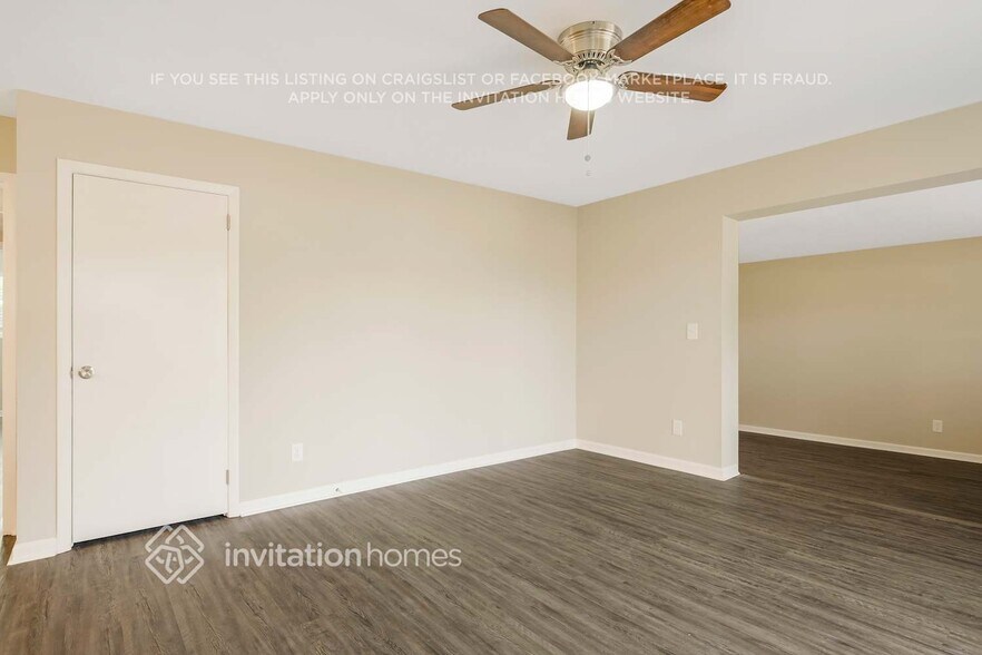 Building Photo - 2130 Thiervy Dr