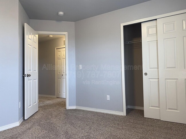 Building Photo - 3875 Reindeer Cir