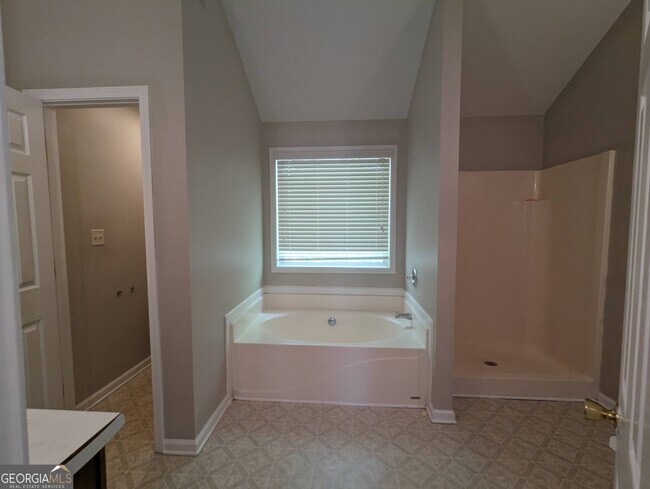 Building Photo - 6857 Mahonia Pl