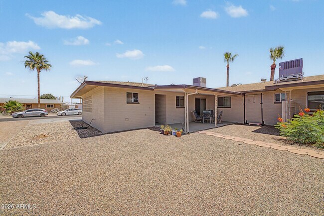 Building Photo - 264 N 54th St