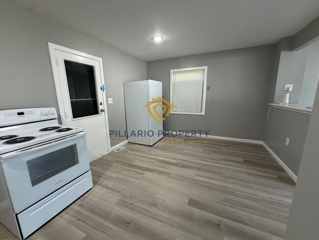 Building Photo - Fully Renovated 3-Bedroom Home Near Indianapolis Motor Speedway, Available NOW!