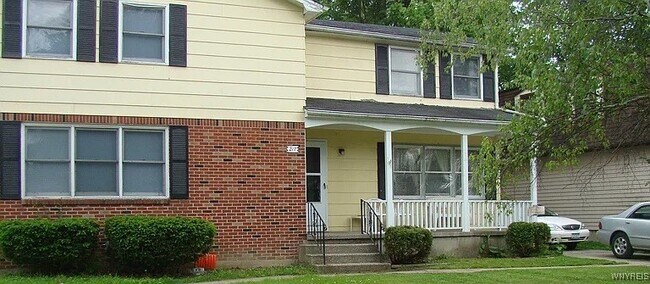 Primary Photo - 217 Berehaven Dr