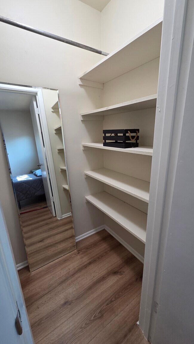 Building Photo - 2910 Wacos Dr