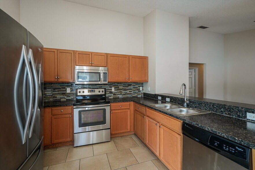 Building Photo - 5062 Belmont Park Ln