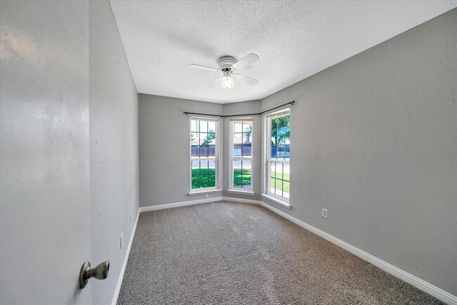 Building Photo - 16906 Pocono Dr