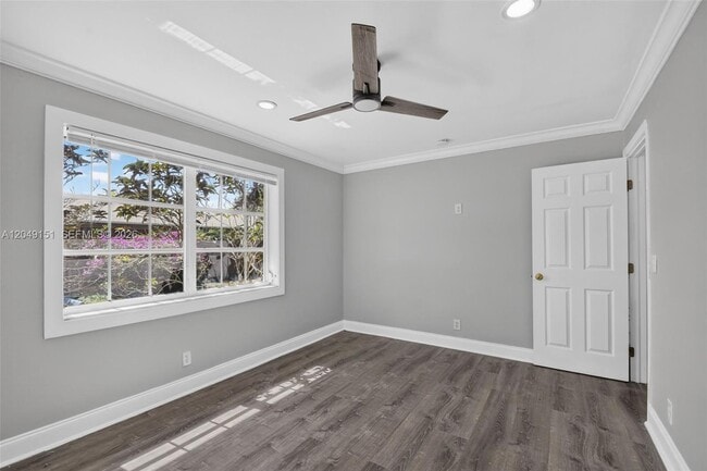 Building Photo - 824 Bayberry Dr