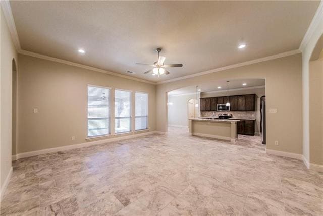 Building Photo - 441 Sagebrush Dr