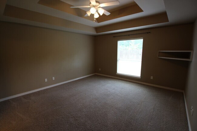 Building Photo - Coming Soon: Beautiful 3 Bedroom, 2 Bath n...
