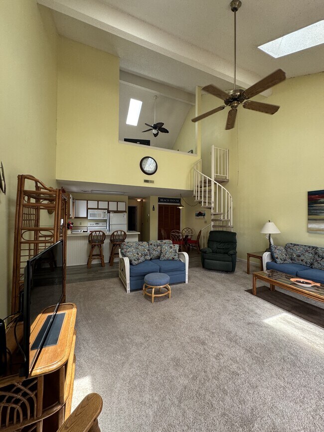 Building Photo - 3700 Golf Colony Ln