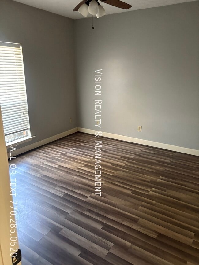 Building Photo - 513 Whistlewood Rd