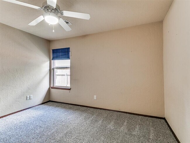 Building Photo - 309 E Richmond Terrace