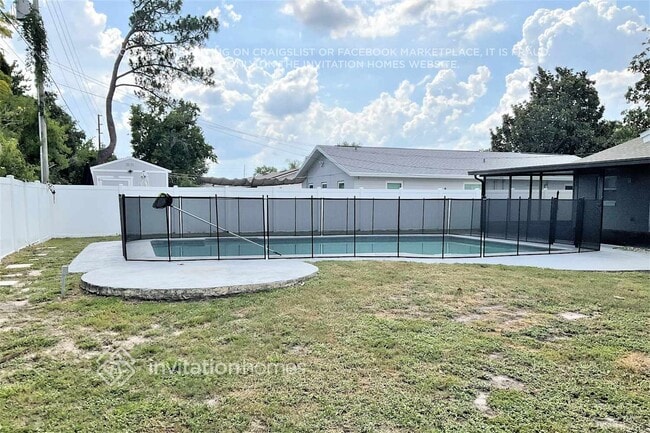 Building Photo - 10582 Jane Eyre Dr