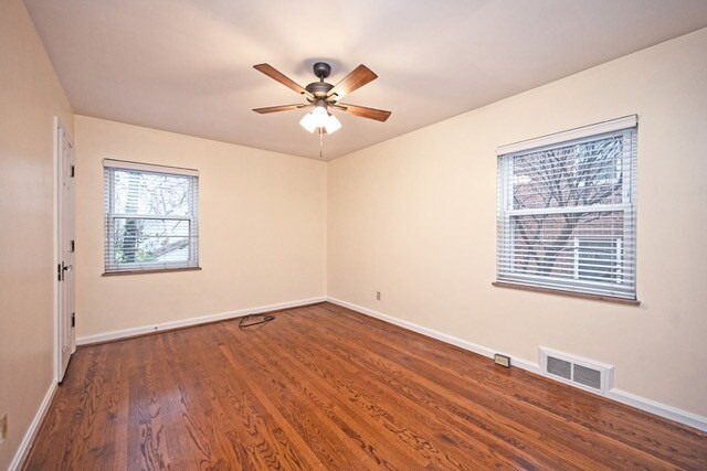 Building Photo - 5762 Doerger Ln