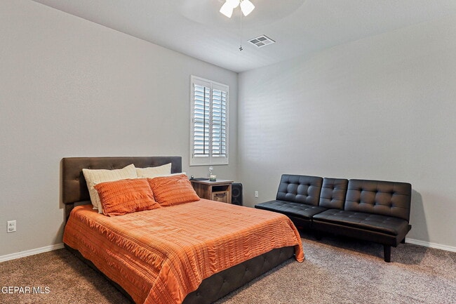 Building Photo - 3945 Desert Dunes Dr