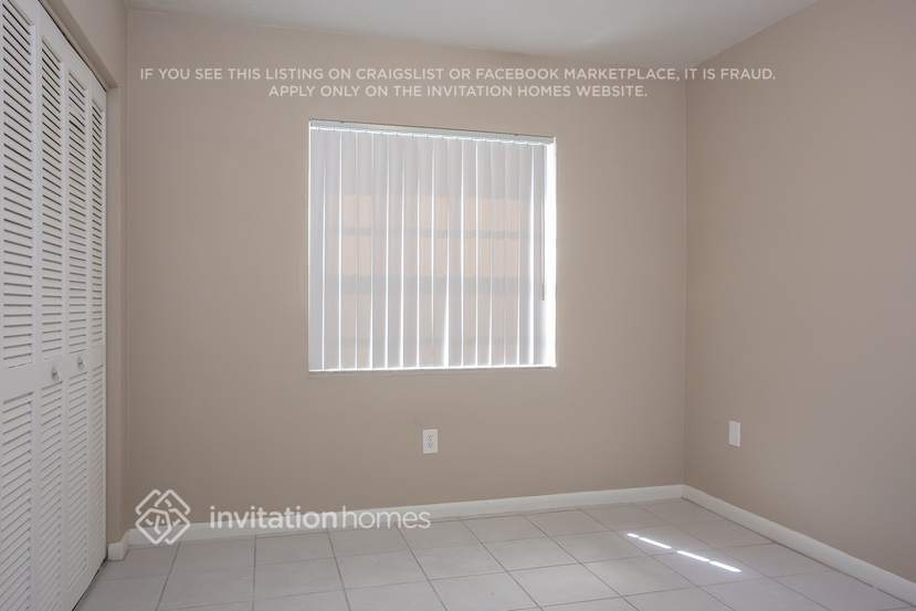 Building Photo - 16310 SW 109th Ave