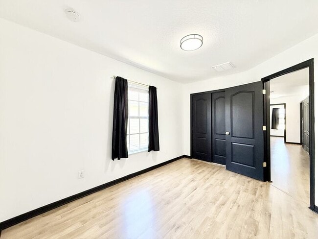 Building Photo - 4978 White Sanderling Ct