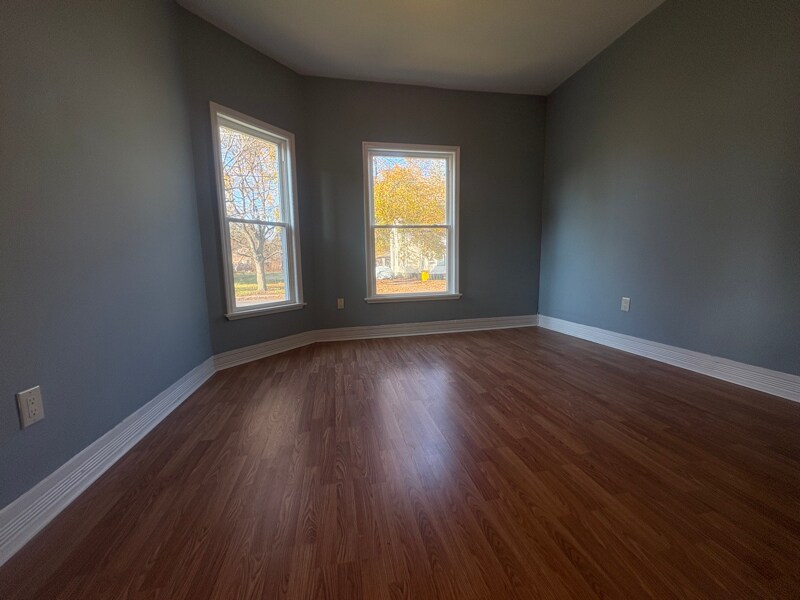 Building Photo - 362 Norton St