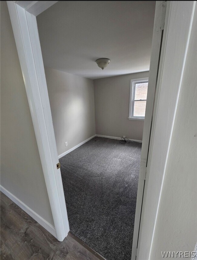 Building Photo - 157 14th St