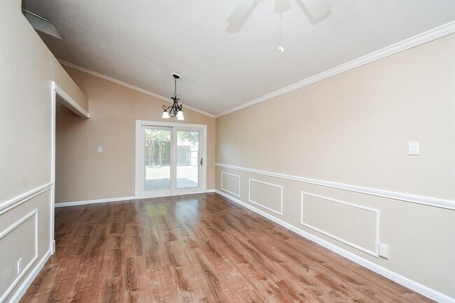 Building Photo - 6513 Neff St