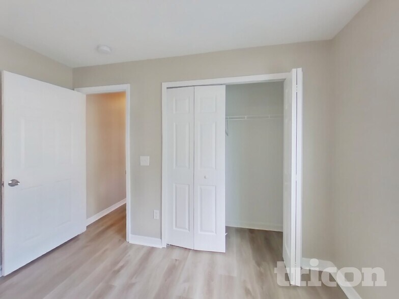 Building Photo - 11813 Brenford Crest Dr