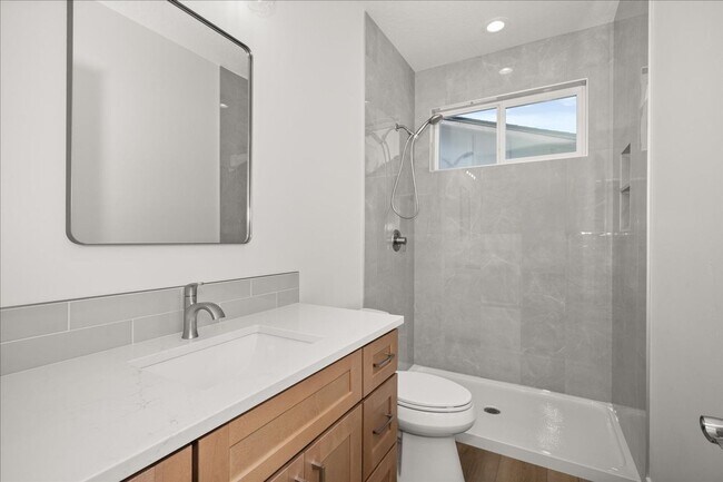 Building Photo - $3,375 - 4 Bed / 3 Bath Stunning Brand New...