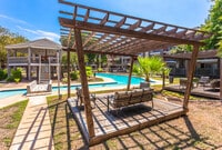 Building Photo - Bellaire Oasis at Oakwell {20211222}