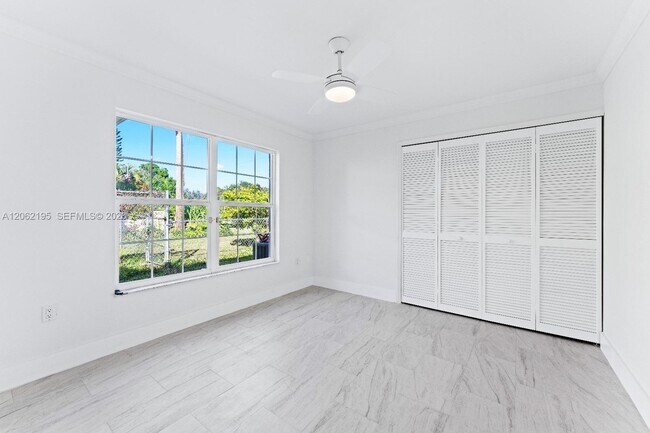 Building Photo - 1703 Golfside Village Dr