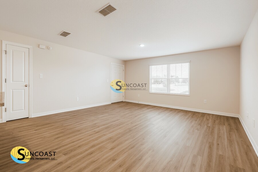 Building Photo - 617 Century 21 Dr