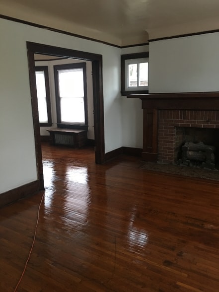 Building Photo - 3819 W Philadelphia St