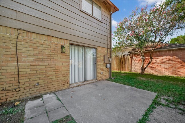 Building Photo - 10726 Buffalo Bend Dr