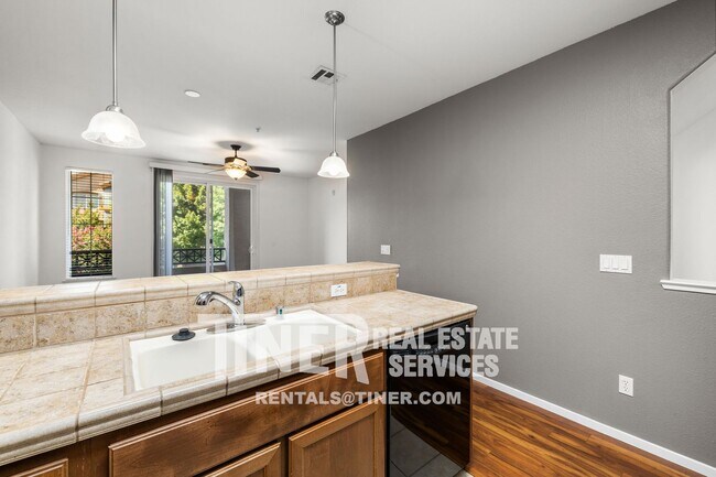 Building Photo - 2001 Club Center Dr