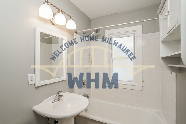 Building Photo - 2017 N 57th St