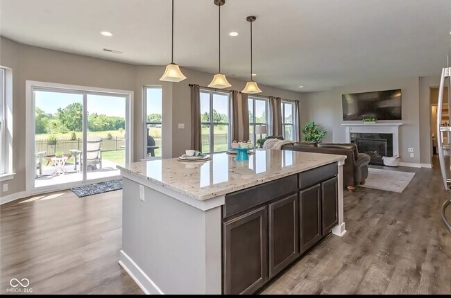 Building Photo - 1571 Hazy Falls Ct