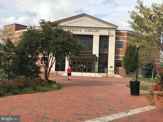 Building Photo - 3559 Katherine Way