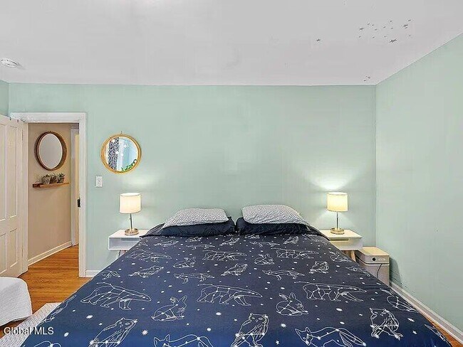 Building Photo - 64 Second St