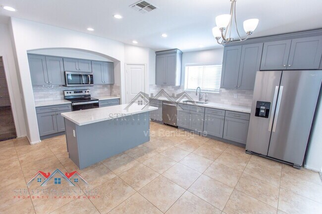 Building Photo - 9096 N 97th Dr