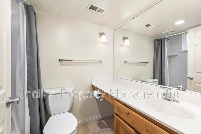 Building Photo - 627 E 500 S