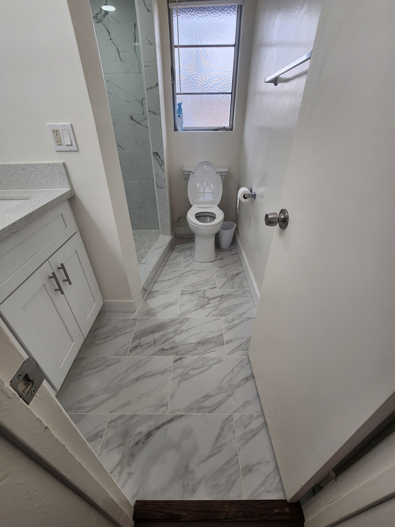 Bathroom - 6024 Baileya Ave