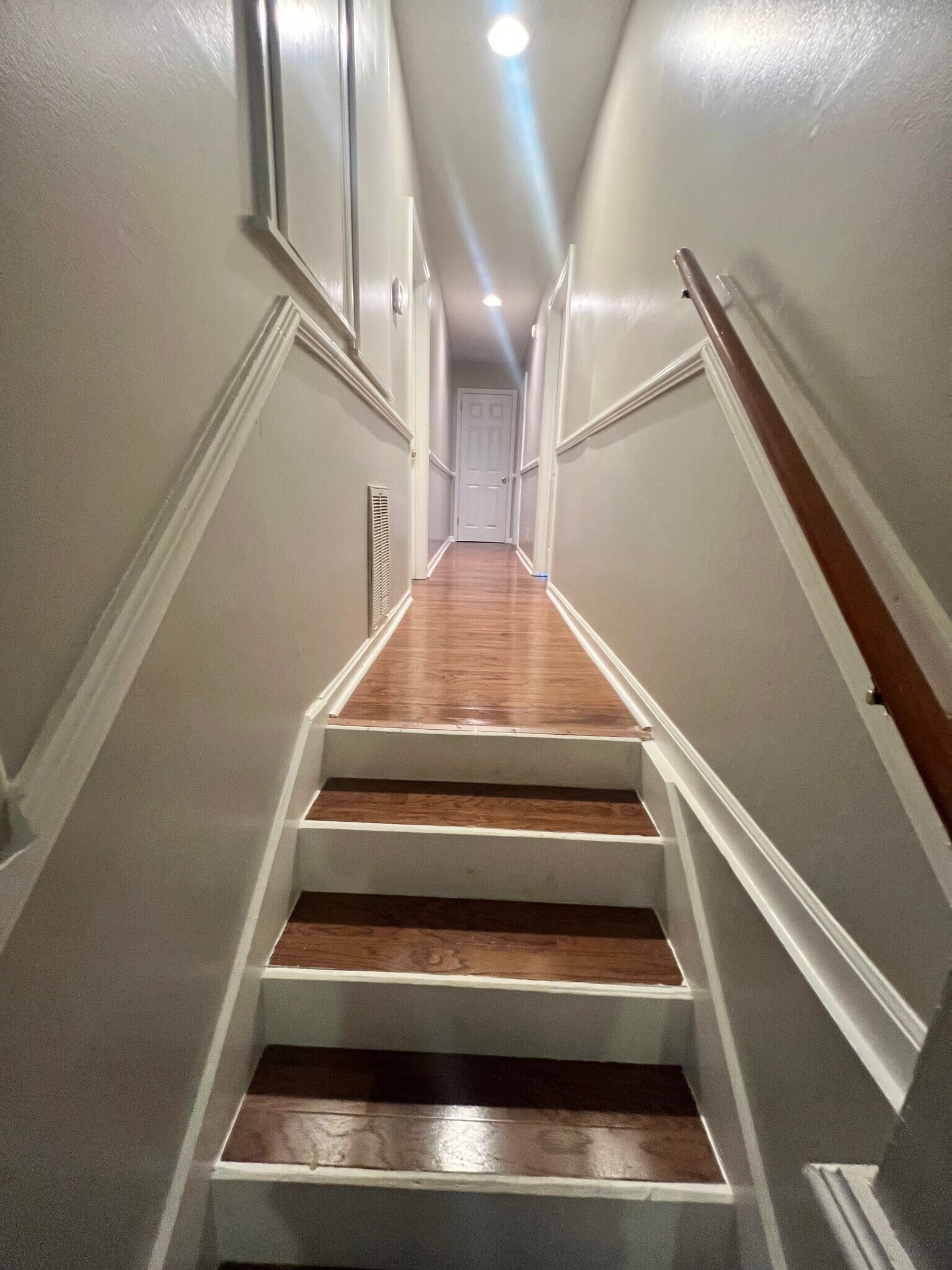 Building Photo - 333 Chapman Rd