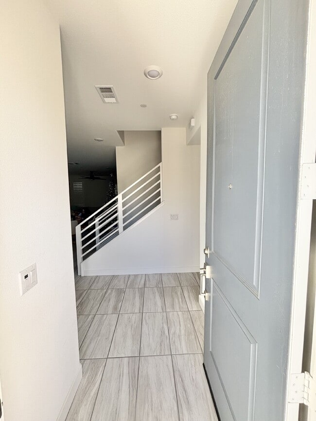 Building Photo - 4 Bedrooms in University Park Available For Rent in January 2026