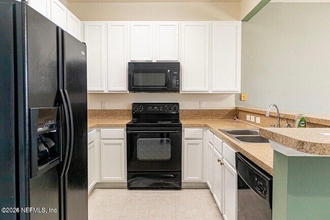 Building Photo - 5905 Rocky Mt Dr