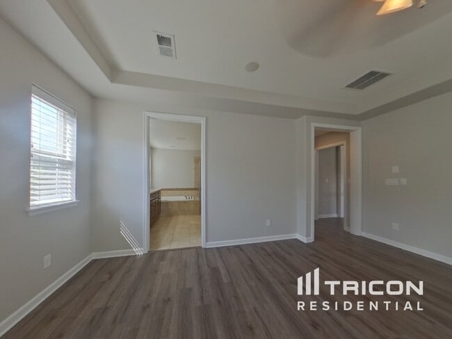 Building Photo - 781 Dublin Pl