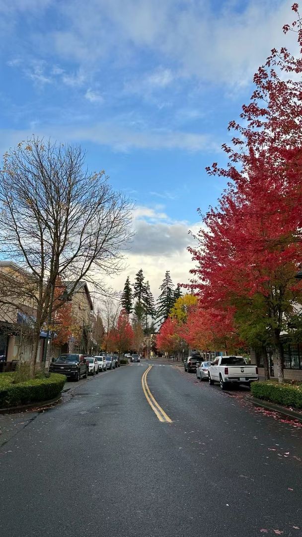 Building Photo - Beautiful 4-Bedroom Home with Expansive Deck & 3-Car Garage – Minutes to Mill Creek Town Center