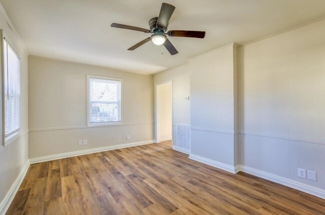 Building Photo - 1600 Frey Ave